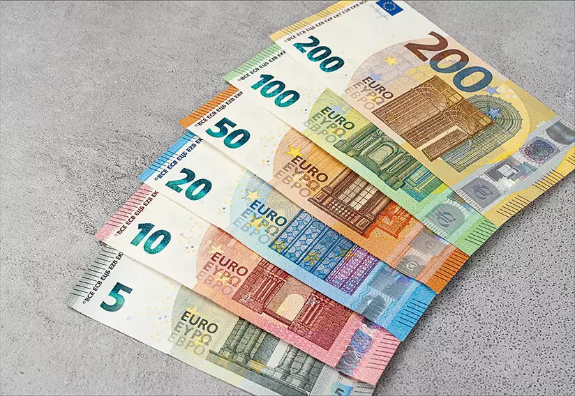 Counterfeit Euro Banknotes